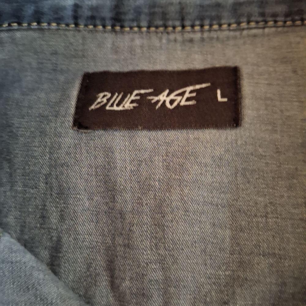 Blue Age Women's Ombre Distressed Button Down Long Sleeve Shirt - Picture 4 of 9